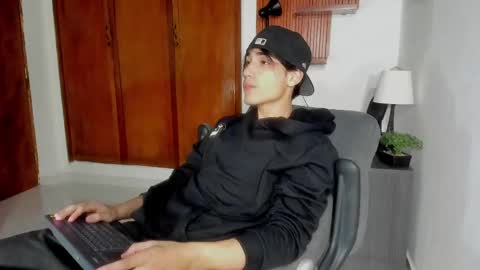 charley_morgan online show from February 17, 6:48 pm