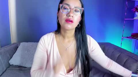 charlhot_ online show from October 22, 12:38 pm