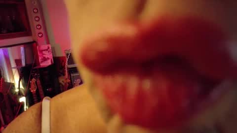 Charli online show from October 17, 10:56 pm