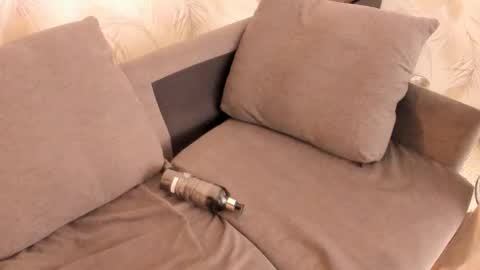 Snapshot of charlie_eusse chatting on March 5, 8:10 am charlie eusse online show from March 5, 8:10 am