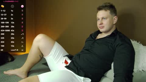 Snapshot of charlie_smiley chatting on September 28, 7:19 pm Charlie Smiley online show from September 28, 7:19 pm