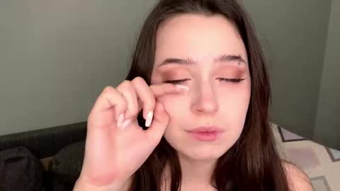 Freya online show from March 7, 6:27 pm