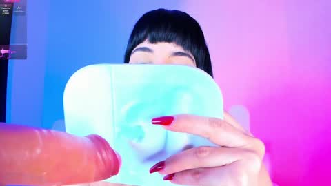 Charloott Evans online show from December 31, 10:45 pm