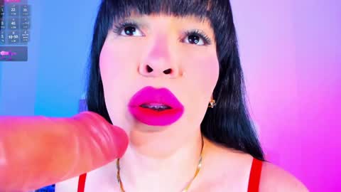 Charloott Evans online show from February 1, 2:37 am