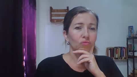 Snapshot of charlot_ponze chatting on October 15, 6:30 pm charlott online show from October 15, 6:30 pm