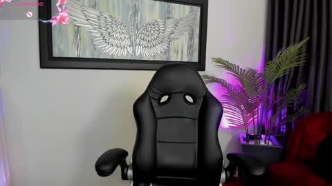 Charlote online show from February 12, 2:43 pm