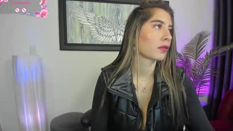 Charlote online show from February 25, 7:25 pm