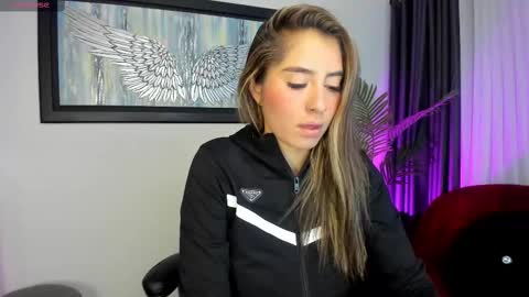 Charlote online show from October 6, 11:40 am