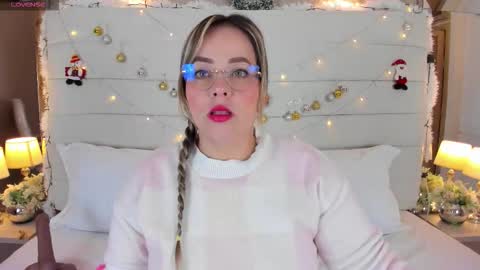 Charlotte online show from December 2, 11:48 am