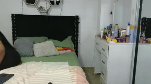 charlotte_027 online show from February 14, 4:20 am