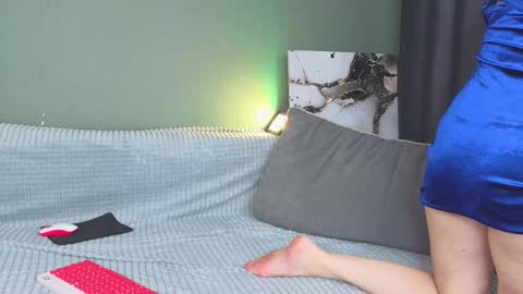 Snapshot of charlotte_daly chatting on September 12, 4:12 am Charlotte online show from September 12, 4:12 am