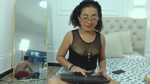 charlottte y dante online show from October 24, 4:53 am