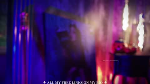 Snapshot of charlotte_germanotta_ chatting on October 23, 5:55 pm Charlotte online show from October 23, 5:55 pm