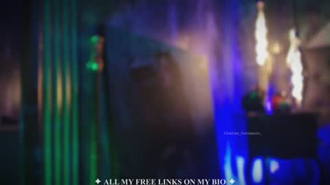 Snapshot of charlotte_germanotta_ chatting on November 13, 4:17 pm Charlotte online show from November 13, 4:17 pm