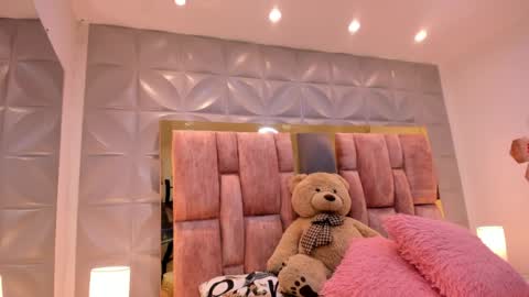 Charlotte Icee online show from April 7, 2:28 pm