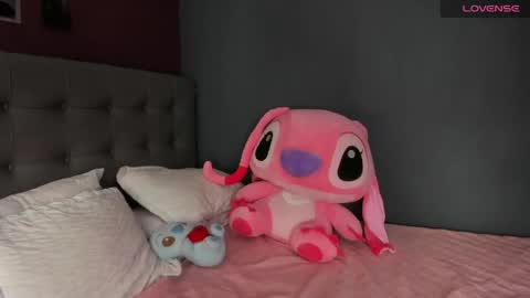 Charlotte james online show from April 14, 12:38 am