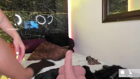 Snapshot of charlotte_line chatting on October 27, 6:45 pm charlotte_line online show from October 27, 6:45 pm