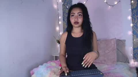 charlotte_princess_1 online show from April 23, 3:19 am