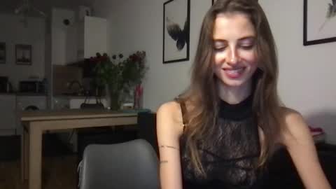 Charlotte Roche online show from February 20, 5:18 pm