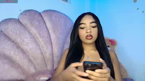 charlotte_walker1 online show from March 25, 12:38 am