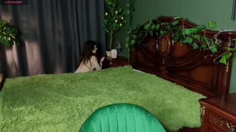 Snapshot of charlotte_wow chatting on January 3, 7:07 pm Charlotte online show from January 3, 7:07 pm