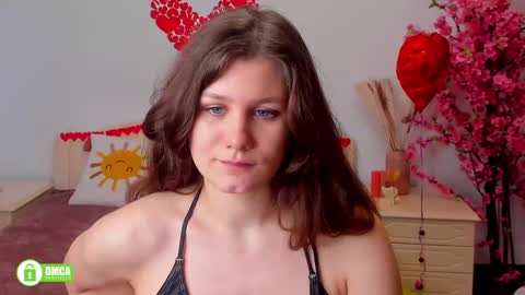 Snapshot of charlotte_wow chatting on February 20, 2:13 pm Charlotte online show from February 20, 2:13 pm