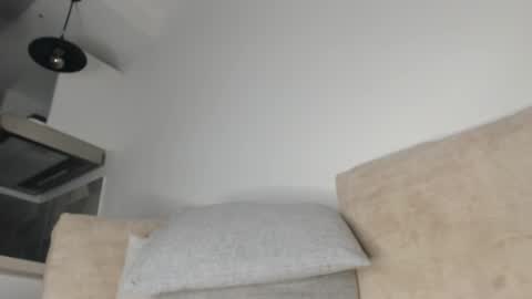 charlottehorny1 online show from December 3, 11:13 pm