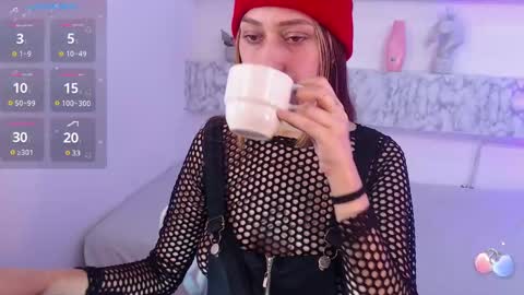 Snapshot of charlottelam2 chatting on January 14, 7:06 am ALE online show from January 14, 7:06 am