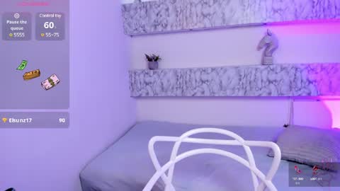 Snapshot of charlottelam2 chatting on January 26, 10:34 am ALE online show from January 26, 10:34 am