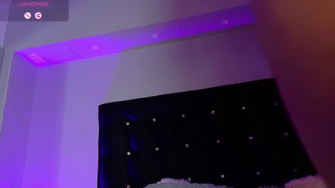 charlotterussel online show from February 9, 9:17 pm