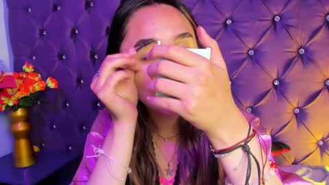 charlottestuart_ online show from April 5, 3:47 am