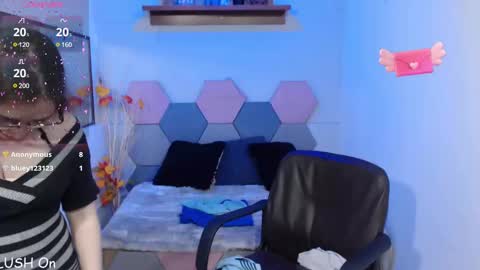 Snapshot of charlottetaylor_ chatting on February 1, 6:54 am Charlotte Taylor online show from February 1, 6:54 am