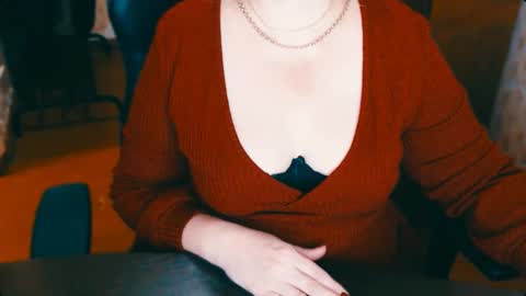 Snapshot of charlottextasty chatting on December 20, 10:27 am CharlotteXTasty online show from December 20, 10:27 am