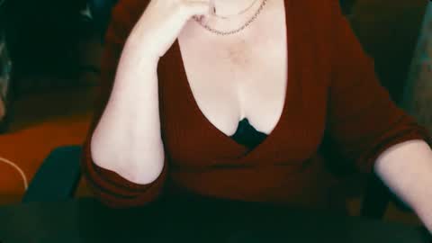 Snapshot of charlottextasty chatting on December 26, 4:14 pm CharlotteXTasty online show from December 26, 4:14 pm