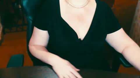 Snapshot of charlottextasty chatting on January 29, 1:07 pm CharlotteXTasty online show from January 29, 1:07 pm