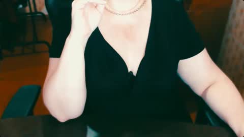 Snapshot of charlottextasty chatting on January 30, 5:06 pm CharlotteXTasty online show from January 30, 5:06 pm