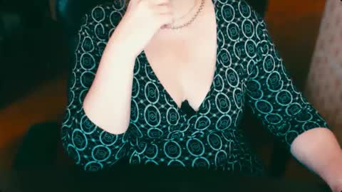 Snapshot of charlottextasty chatting on February 10, 10:42 am CharlotteXTasty online show from February 10, 10:42 am