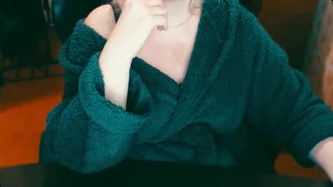 Snapshot of charlottextasty chatting on February 10, 8:31 pm CharlotteXTasty online show from February 10, 8:31 pm