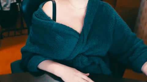 Snapshot of charlottextasty chatting on February 25, 7:58 pm CharlotteXTasty online show from February 25, 7:58 pm