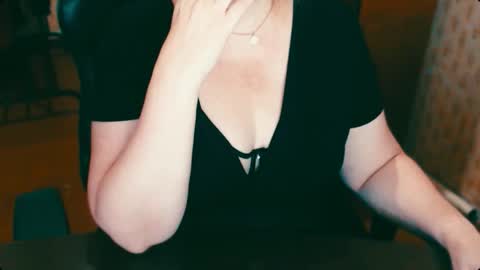 Snapshot of charlottextasty chatting on September 15, 1:11 pm CharlotteXTasty online show from September 15, 1:11 pm