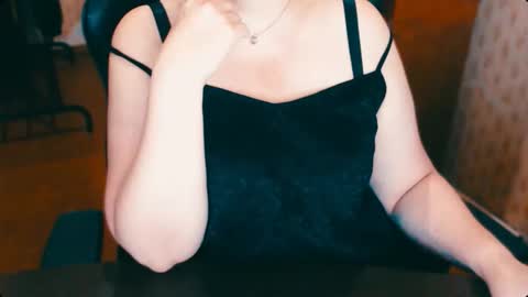 Snapshot of charlottextasty chatting on September 22, 10:39 am CharlotteXTasty online show from September 22, 10:39 am