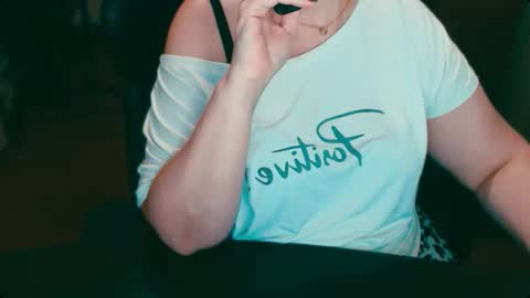 Snapshot of charlottextasty chatting on October 27, 5:28 pm CharlotteXTasty online show from October 27, 5:28 pm