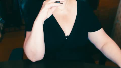 Snapshot of charlottextasty chatting on November 13, 11:31 am CharlotteXTasty online show from November 13, 11:31 am