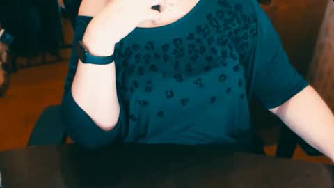 Snapshot of charlottextasty chatting on November 24, 11:21 am CharlotteXTasty online show from November 24, 11:21 am