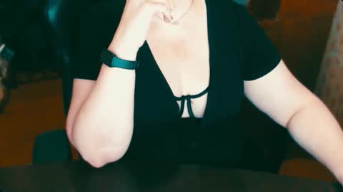 Snapshot of charlottextasty chatting on December 4, 11:30 am CharlotteXTasty online show from December 4, 11:30 am