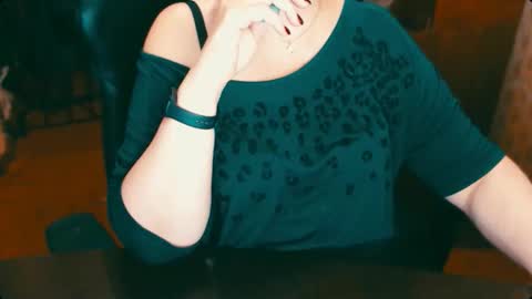 CharlotteXTasty online show from December 19, 2:46 pm