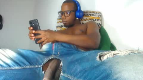 charly_vergonti_ online show from September 16, 1:39 am