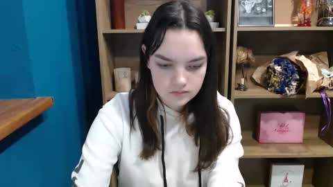 Julliette online show from December 1, 7:24 am