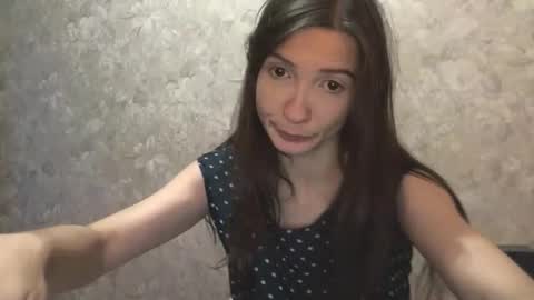 Snapshot of charming__seili chatting on December 18, 5:21 pm Charming Seili online show from December 18, 5:21 pm