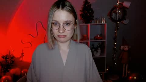 Snapshot of charming_beauty chatting on December 14, 3:07 am Michelle online show from December 14, 3:07 am